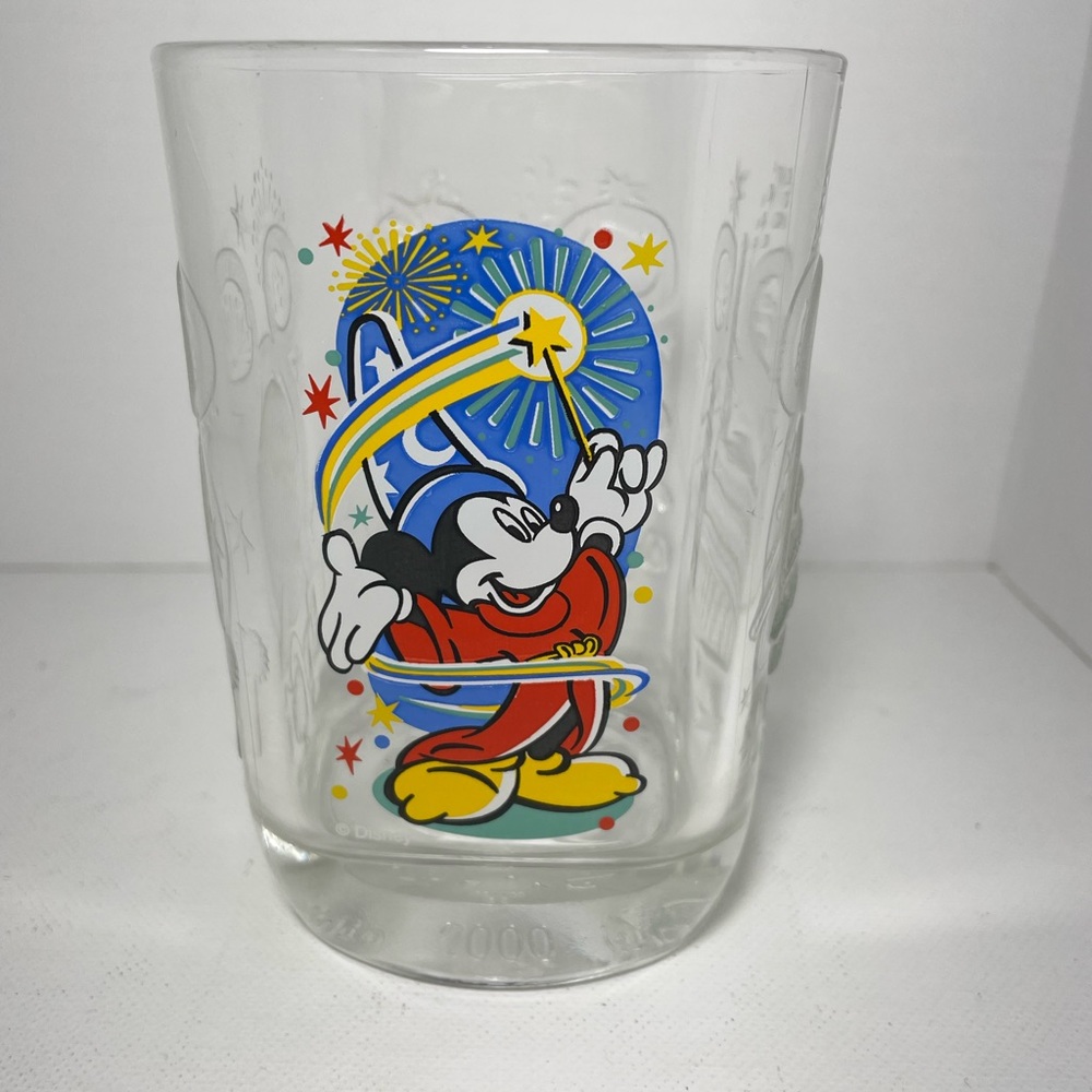 Walt Disney World Year 2000 Celebration Glass Cup McDonalds (1pc)